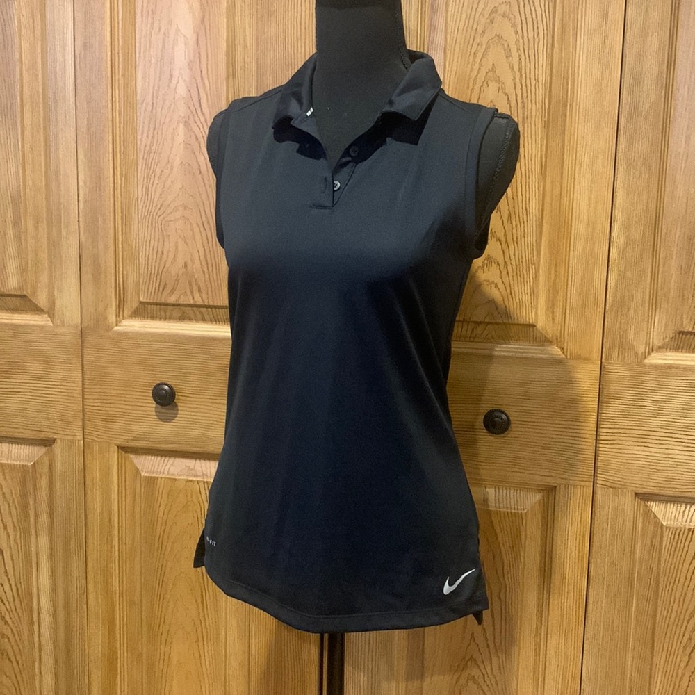 Like new Nike Golf Tank